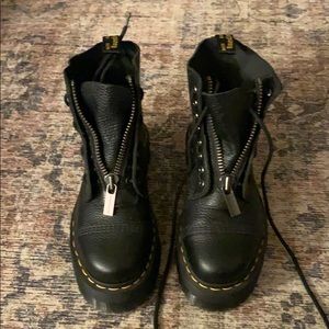 Doc Martens Sinclair boots sz 7